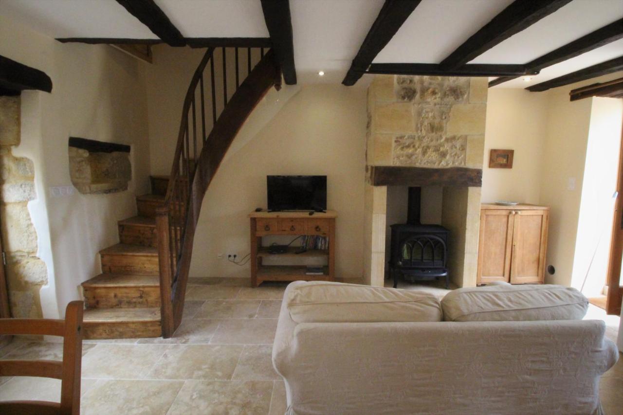 Joli Gite Pour 5 Personnes : Chez Cherrie Saint-Julien-de-Lampon Bagian luar foto