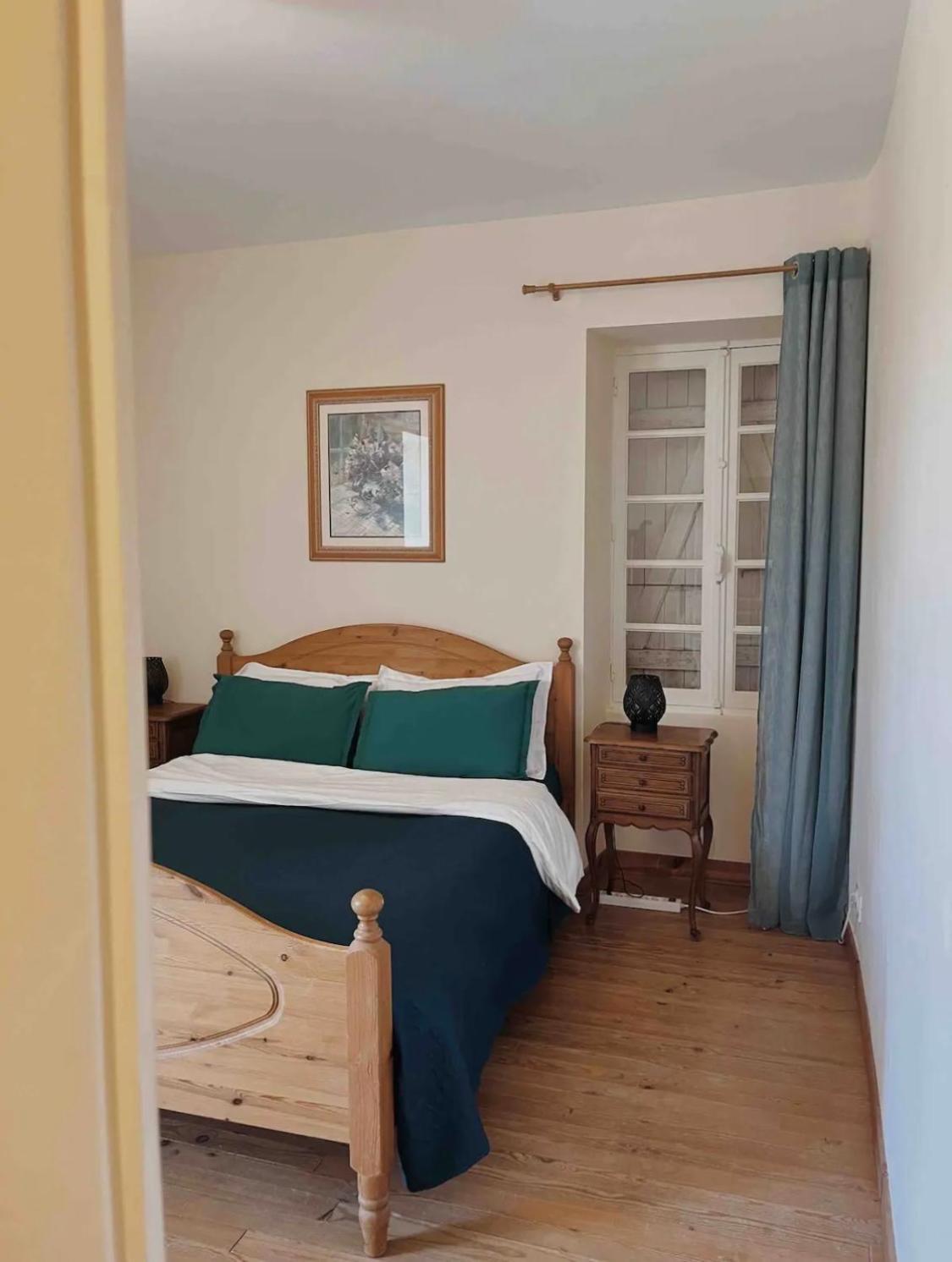 Joli Gite Pour 5 Personnes : Chez Cherrie Saint-Julien-de-Lampon Bagian luar foto